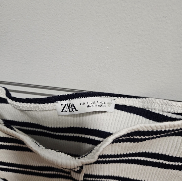 Zara long sleeve - Picture 3 of 3